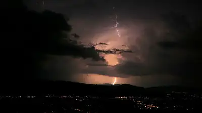 погода, гроза, фото - Новости Zakon.kz от 14.07.2024 14:50