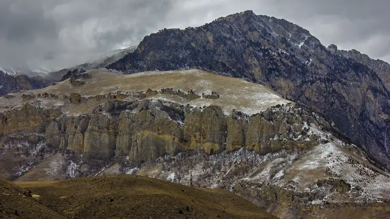 Подростка спасли в горах Алматинской области