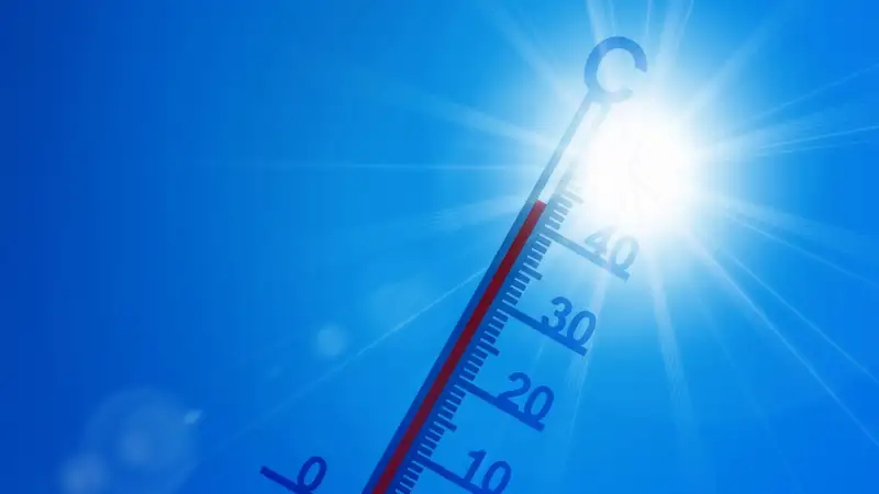 В восьми областях Казахстана 23 июля ожидается сильная жара