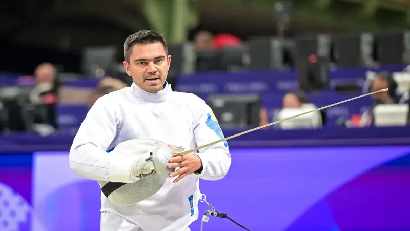 Казахстанский шпажист Руслан Курбанов поборется за выход в полуфинал Олимпиады