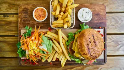 фастфуд, питание, фото - Новости Zakon.kz от 28.07.2024 12:14