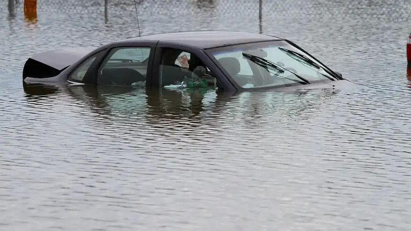 Как определить автомобиль-"утопленник": названы признаки