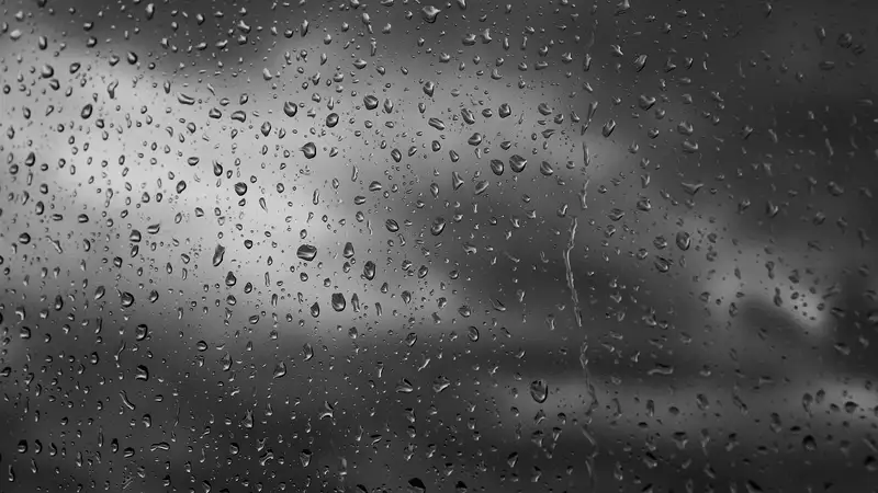 Мощный ливень затопил улицы в Астане: акимат сделал заявление