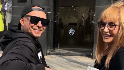 Друг Аллы Пугачёвой обратился к 85-летней матери, фото - Новости Zakon.kz от 02.08.2024 14:21