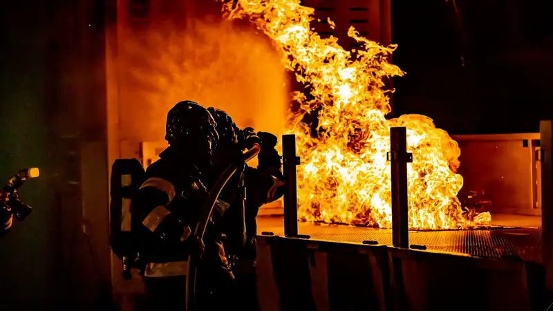За сутки в Казахстане произошло семь возгораний автомобилей