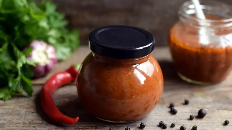 Как выбрать безопасную и вкусную аджику в Казахстане, рассказали эксперты