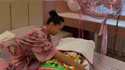 Баян Алагузова опубликовала нежное видео с новорожденной дочерью, фото - Новости Zakon.kz от 08.08.2024 01:16