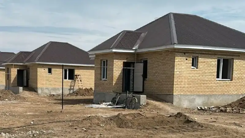 До конца августа обещают сдать в эксплуатацию дома в Теректинском районе