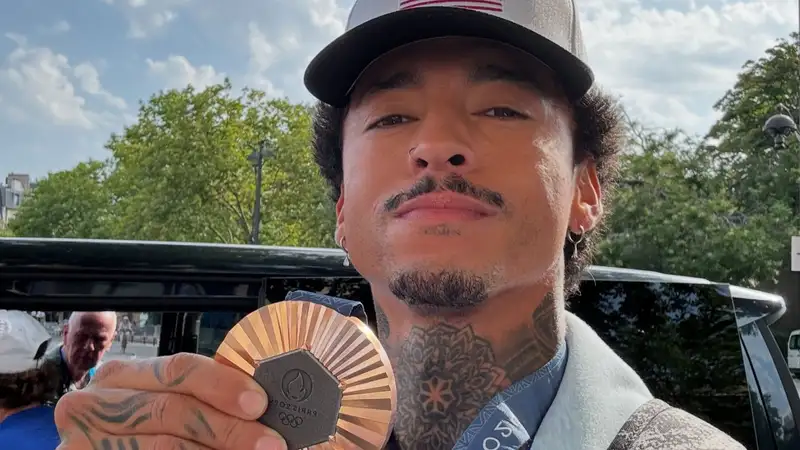 Париж-2024: Бронзовый призер из США выступил с критикой качества медали
