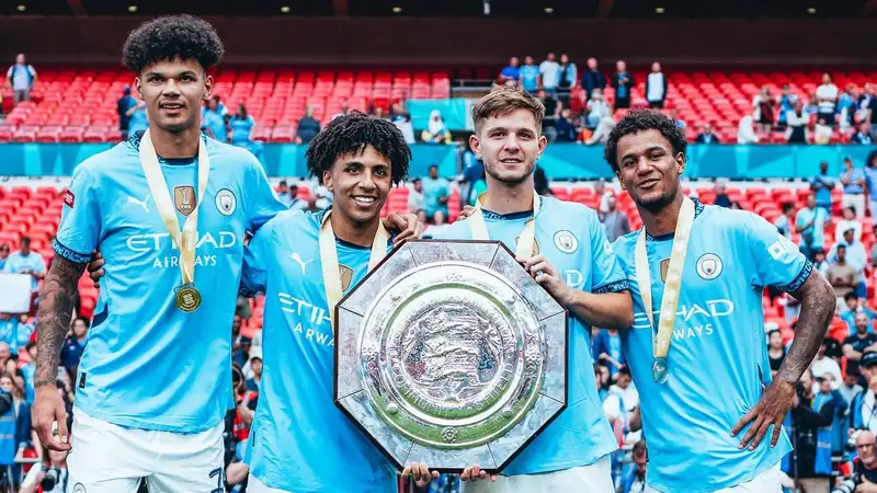"Манчестер Сити" прервал серию неудач и выиграл Суперкубок Англии в седьмой раз