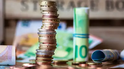 курсы валют, фото - Новости Zakon.kz от 11.08.2024 14:19