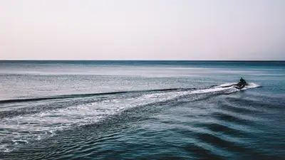 Гидроцикл врезался в тюбинг с отдыхающими в Туркестанской области, фото - Новости Zakon.kz от 12.08.2024 13:05