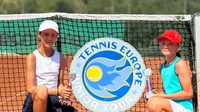 юные теннисистки, фото - Новости Zakon.kz от 12.08.2024 22:44