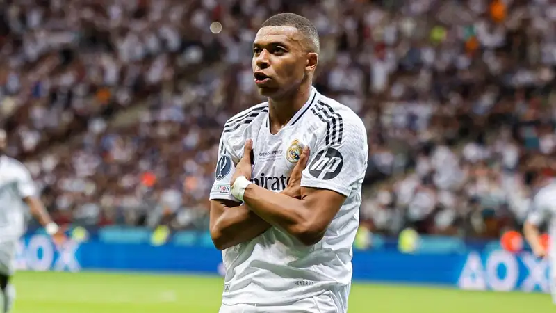 Мбаппе в дебютном матче за "Реал" сразу забрал титул