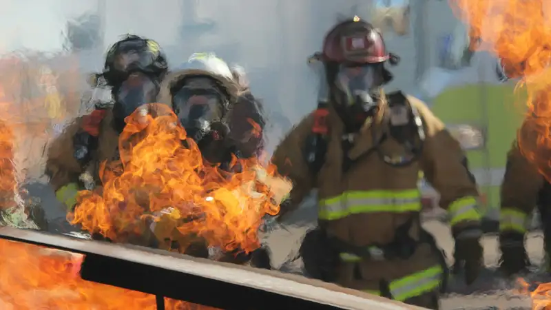 Автомобиль вспыхнул в Атырауской области