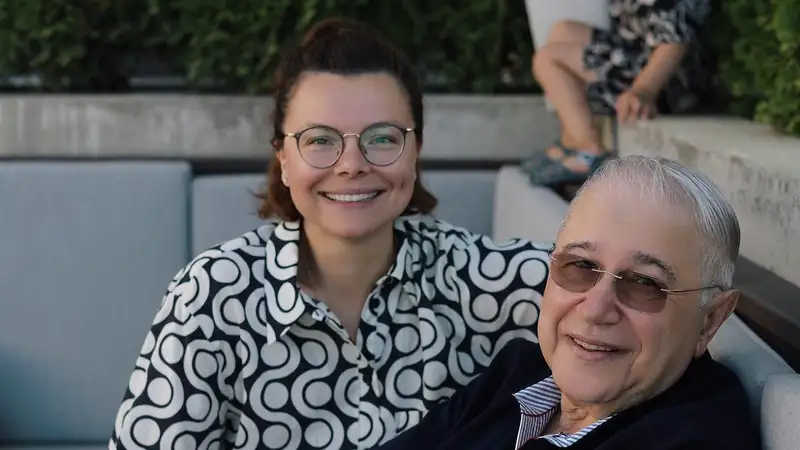 Молодая жена 78-летнего Евгения Петросяна ответила на главный вопрос хейтеров