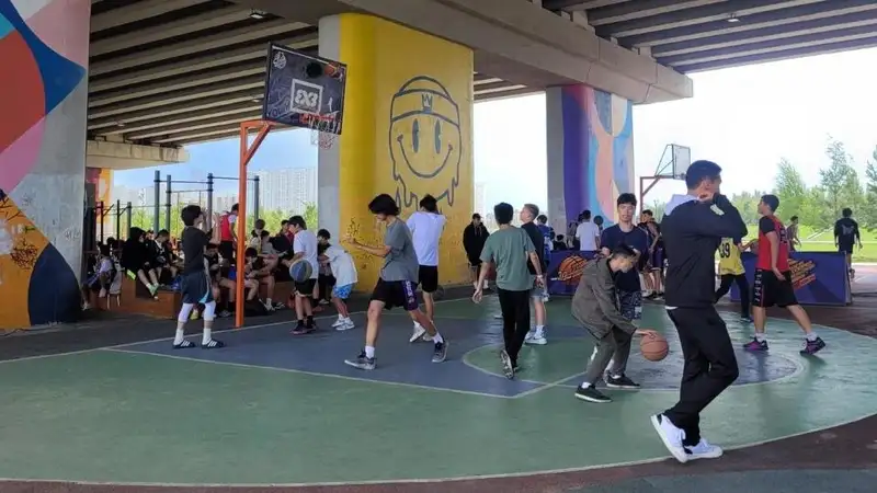 В Астане проходят уникальные соревнования по стритболу