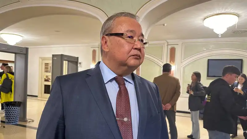 Сколько атомных станций нужно Казахстану, рассказал эксперт