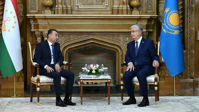 Токаев встретился с премьер-министром Таджикистана