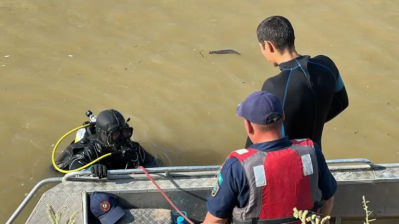 В Атырауской области достали из воды тело 14-летнего подростка
