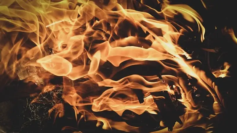 Сгорела заживо в машине: известны подробности гибели девочки в Актюбинской области