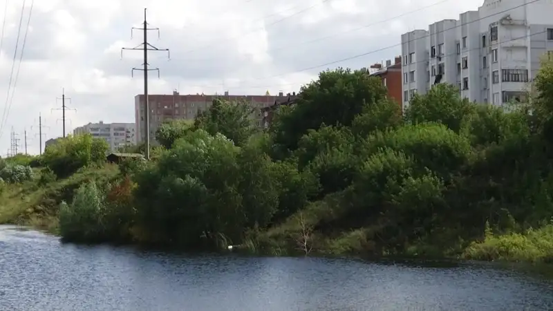 Жители Петропавловска опасаются обрушения нескольких многоэтажек
