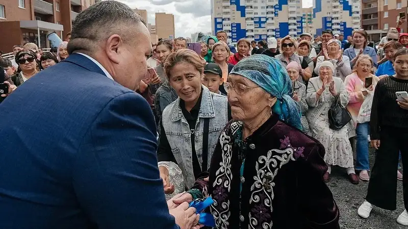 Ключи от квартир вручили 237 семьям в Семее