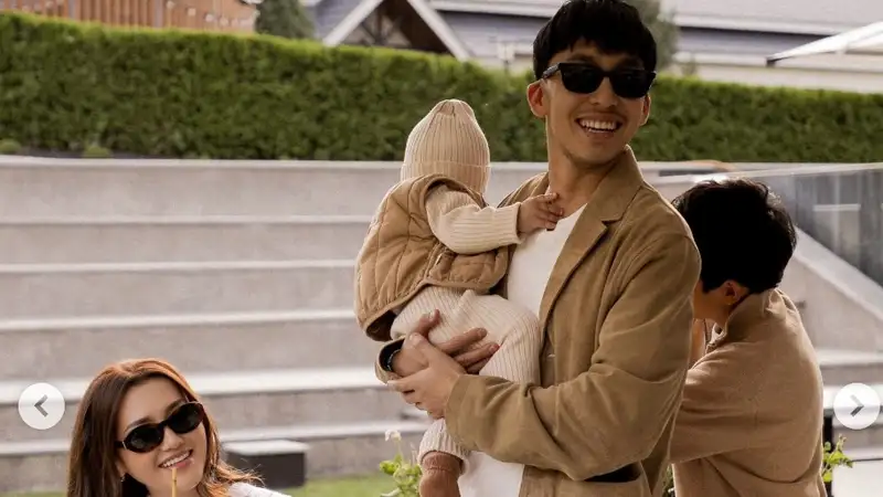 Ерке Есмахан показала подросших детей