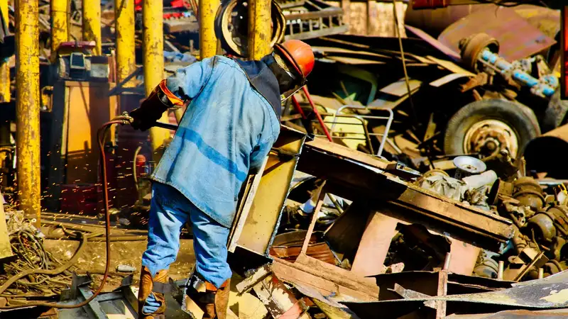 В Казахстане продлят запрет на вывоз лома, отходов черных и цветных металлов