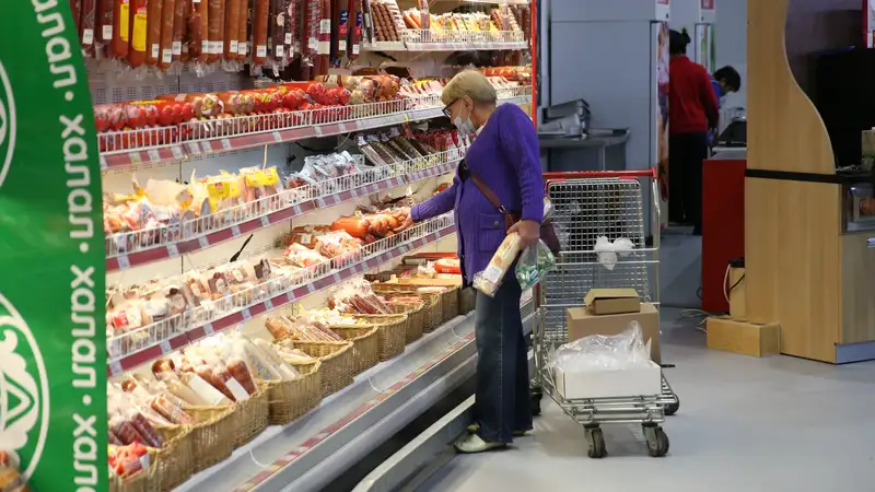 В России началась дефляция: как это отразится на ценах в Казахстане