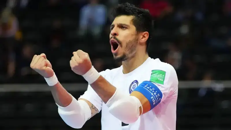 Кто из казахстанцев сыграет на чемпионате мира по футзалу