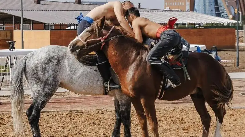 Сборная Казахстана по аударыспаку вышла в финал на Всемирных играх кочевников