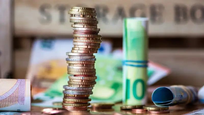 Как изменились курсы валют в обменниках Алматы, Астаны и Шымкента 15 сентября