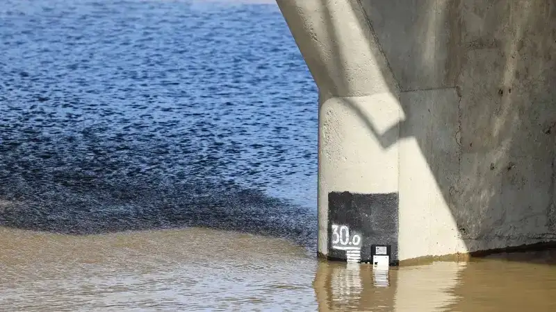 Крупное водохранилище осушают в Актобе