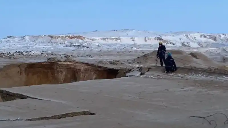 Автобус с людьми ушел под землю: задержаны шесть сотрудников "Майкаинзолото"