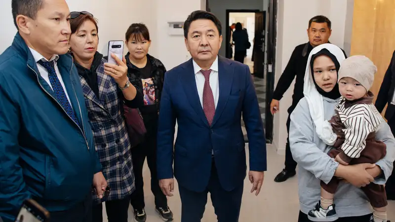 130 семей, состоявших в очереди за жильем, получили ключи от новых квартир