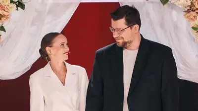 Гарик Харламов и Катерина Ковальчук повторили свадьбу на Comedy Club, фото - Новости Zakon.kz от 03.10.2024 08:20