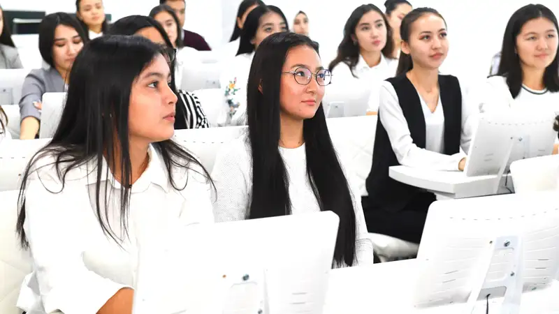 Для чего Казахстан вкладывает рекордные деньги в образование