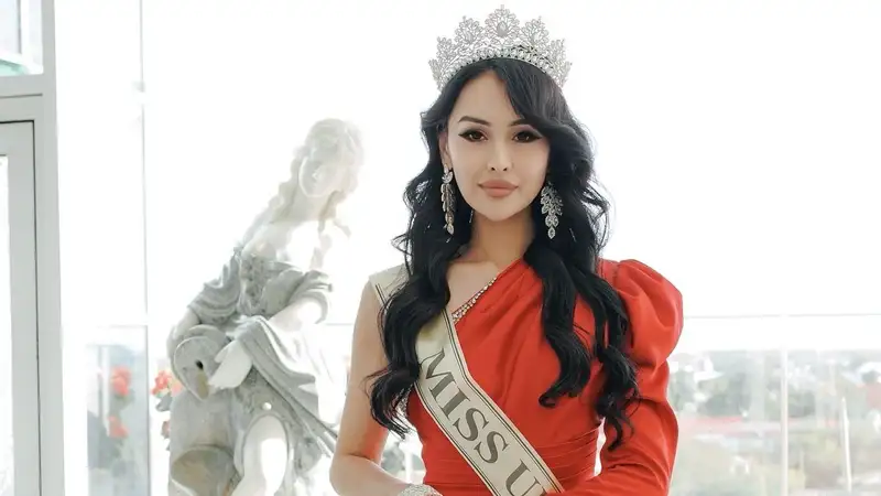 Обладательница титула "Мисс Уральск-2024" проголосовала на референдуме