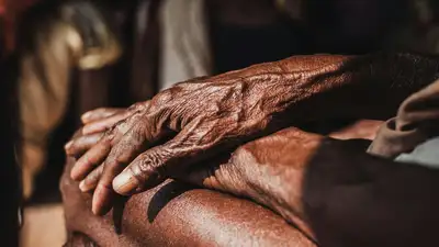 Мужчина из индийской пещеры шокировал пользователей Сети, фото - Новости Zakon.kz от 05.10.2024 02:22