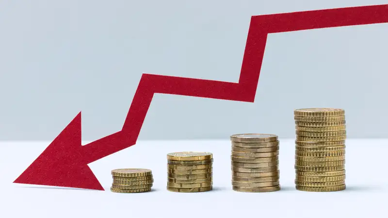 Тенге продолжает падение: как ослабление валюты повлияет на цены, инфляцию и бюджет