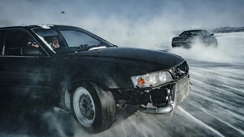 Полицейские забрали автомобили у двух любителей дрифта в Астане