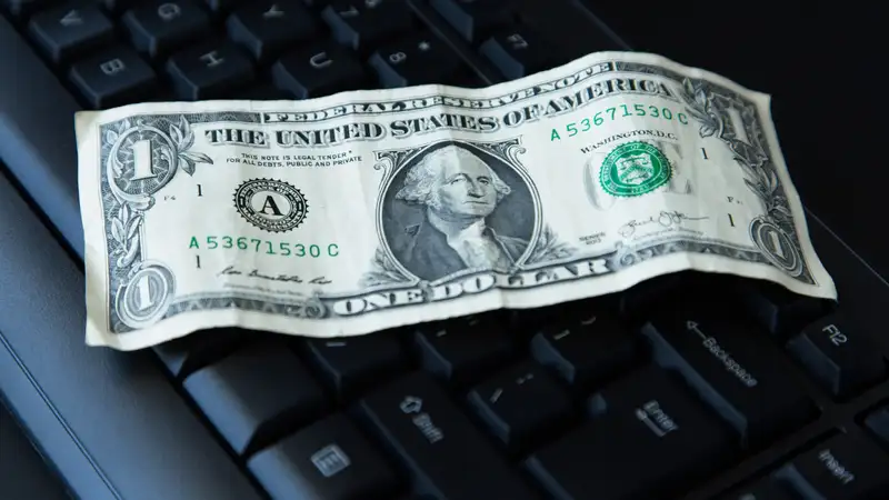 Что происходит с курсом доллара на текущей неделе