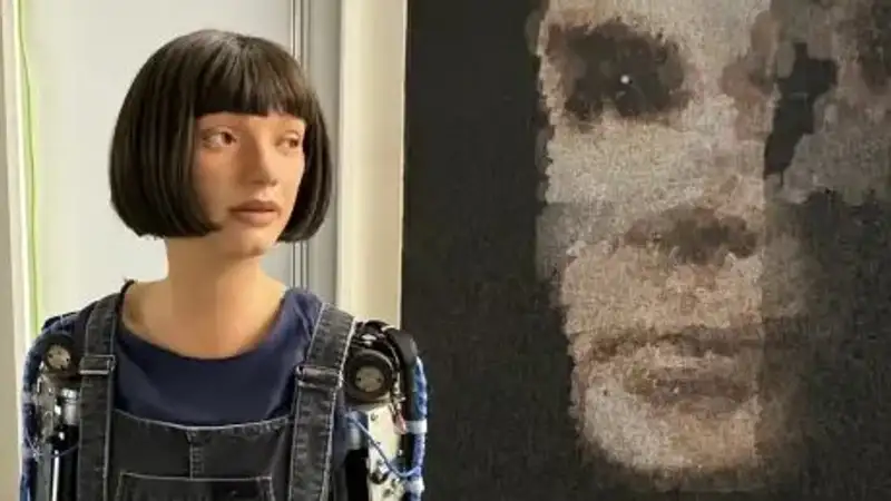 Созданную роботом картину выставят на аукцион за 180 тысяч долларов