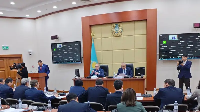 В Мажилисе презентовали поправки в Кодекс о недрах и недропользовании