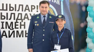 Полицейские организовали класс "Жас сақшы" в Жезказгане, фото - Новости Zakon.kz от 22.10.2024 16:44