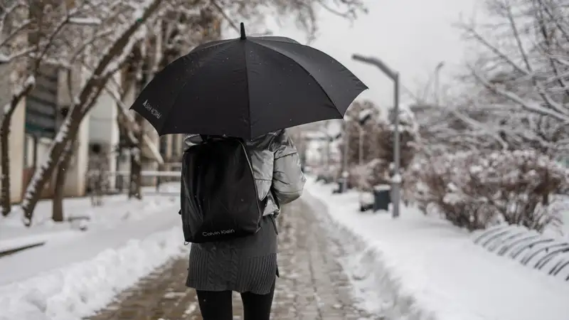 Дожди со снегом накроют Казахстан 21 ноября