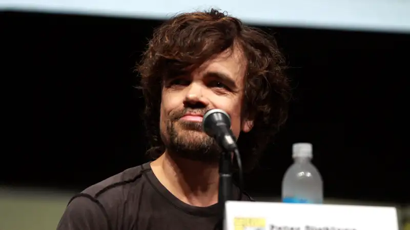 Знаменитого вора планирует сыграть звезда сериала "Игра престолов" Питер Динклейдж