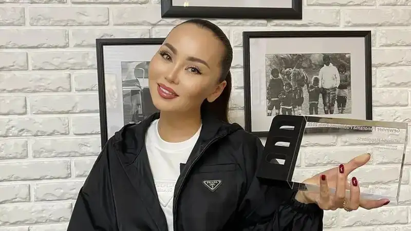 Президент поблагодарил Баян Алагузову за вклад в культуру