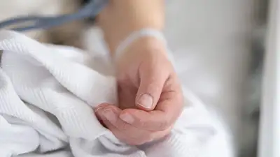 63-летний итальянец вышел из комы и решил, что ему 24 года, фото - Новости Zakon.kz от 25.10.2024 15:15